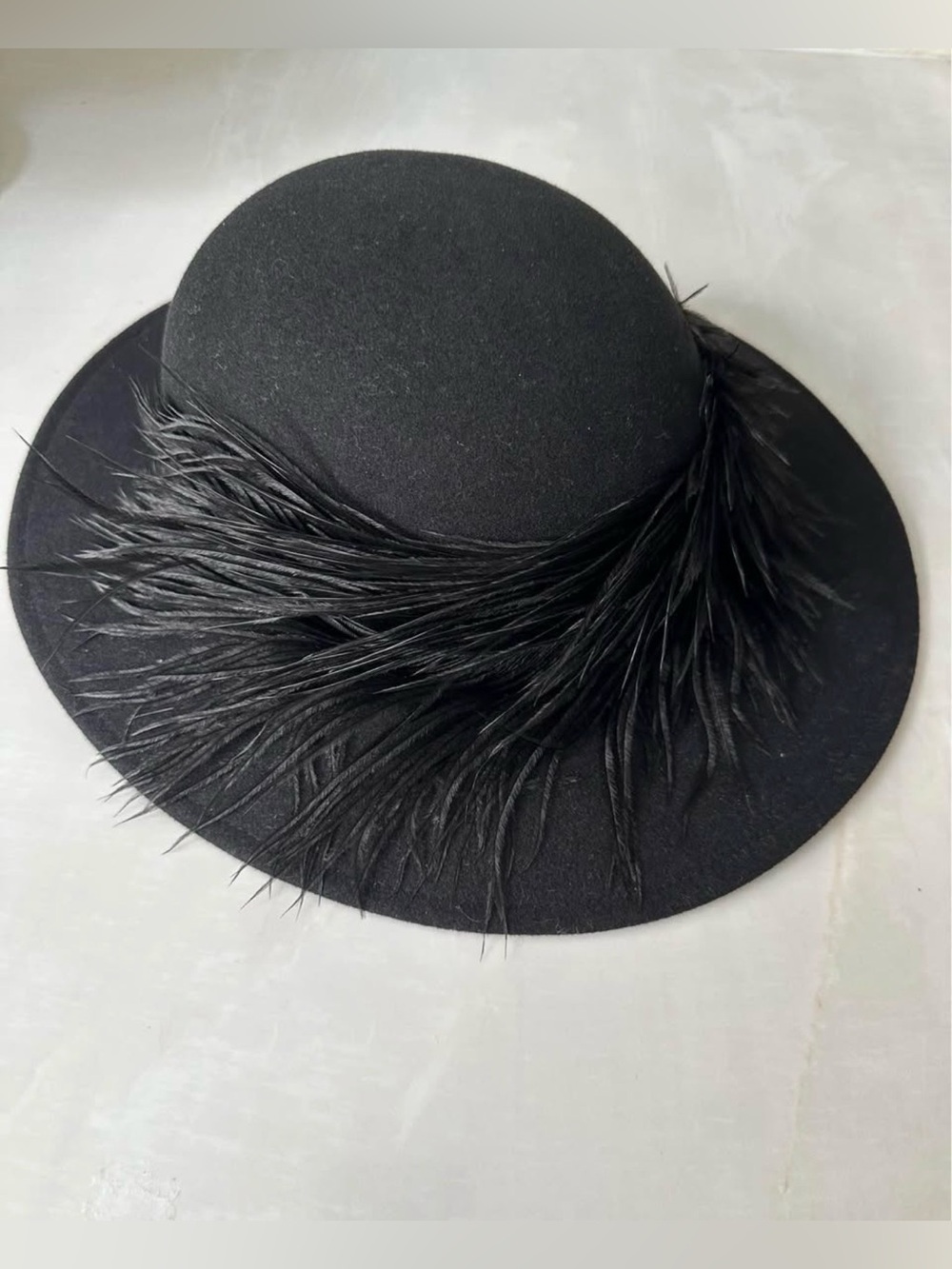 Vintage Doeskin 100% wool and feather black vintage hat
